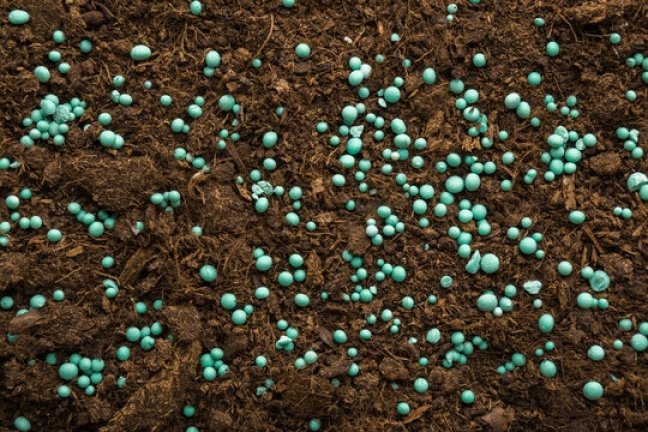 Green Fertilizer Balls